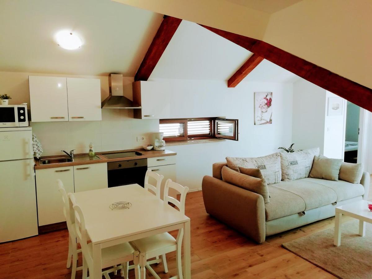 App E.N.A. Apartman Umag Kültér fotó